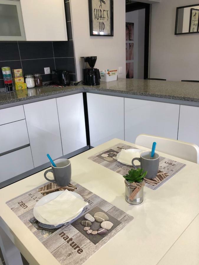 Atlantic Surf Apartment เฟอร์เรล ภายนอก รูปภาพ